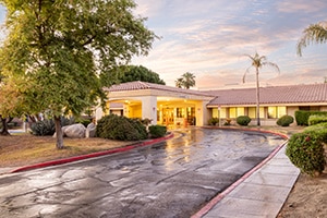 The front entrance to Willow springs